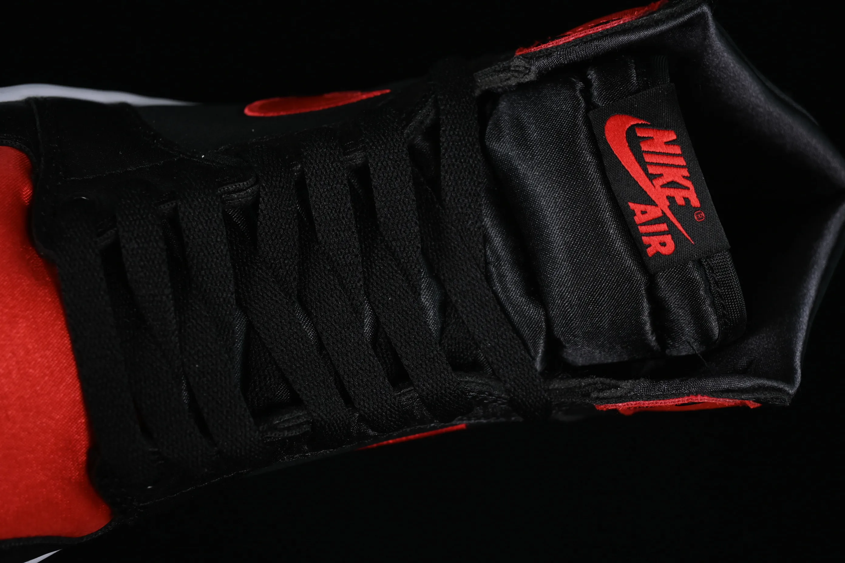 All Categories Air Jordan Jordan Series Basketball Shoes Air Jordan 1 High Air Jordan 1 High OG "Satin Bred" AJ1 Joe 1 Silk Forbidden Wear FD4810-061